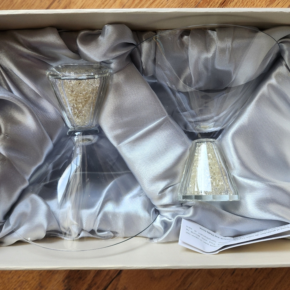 Oleg Cassini Crystal Glitter Martini Glass Set